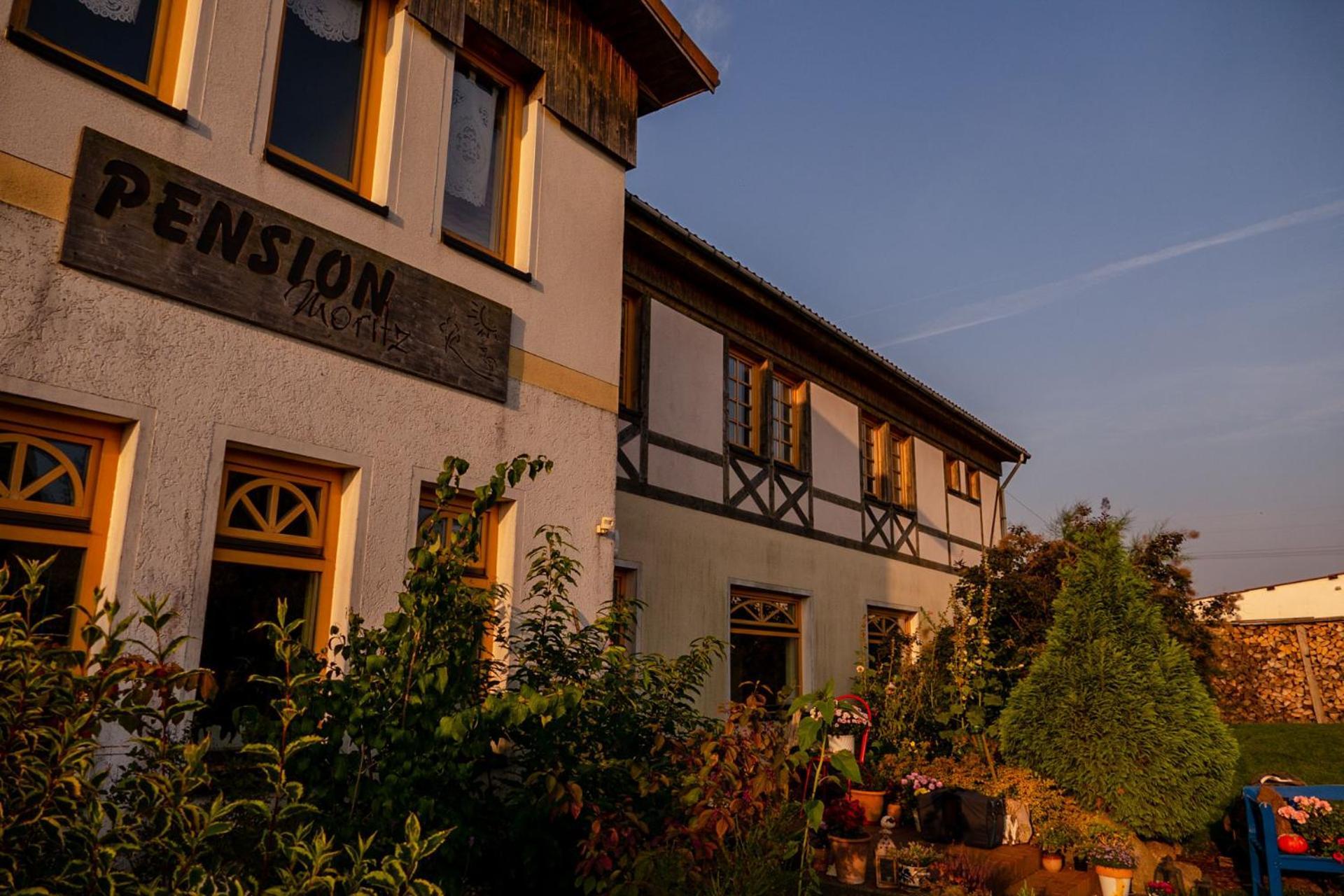 Maison d'hôtes Moritz Und Hofladen Unterm Storchennest -16303 Schwedt,schwedter Allee1 Schwedt-sur-Oder